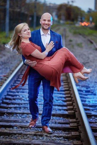 mobile - carousel-hero-element image-7