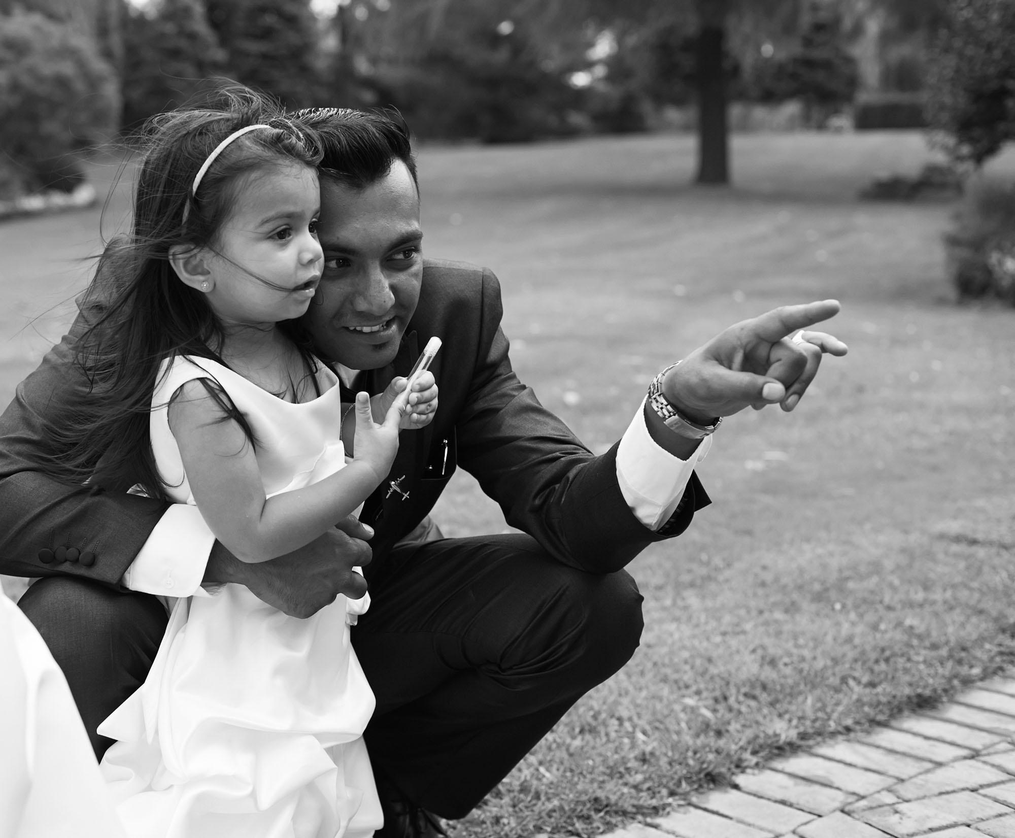 The Role of Candid Wedding Photography in Capturing Genuine Moments